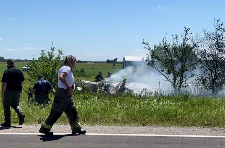 Twelve killed in Missouri private airplane crash